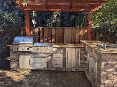 Custom Outdoor Kitchen Services