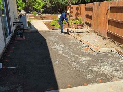 Residential Landscaper1