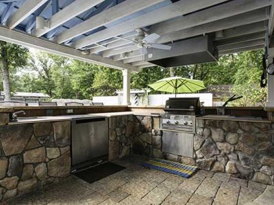 Residential Outdoor Kitchen